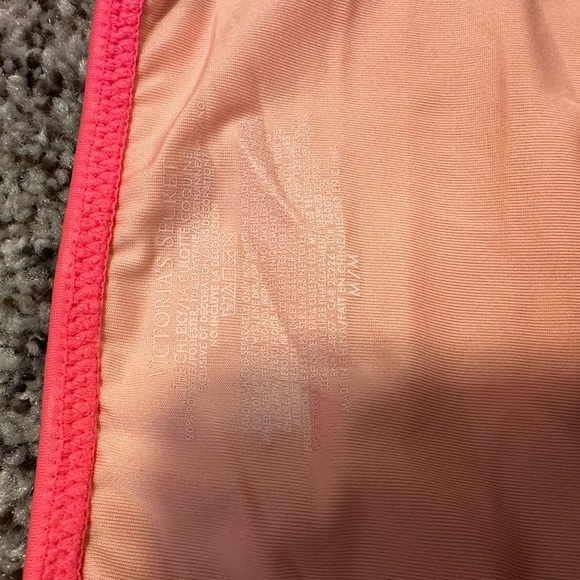 Victoria’s Secret push up bikini set - like new - Picture 2 of 3